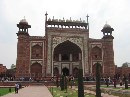 Taj Mahal Gateway4